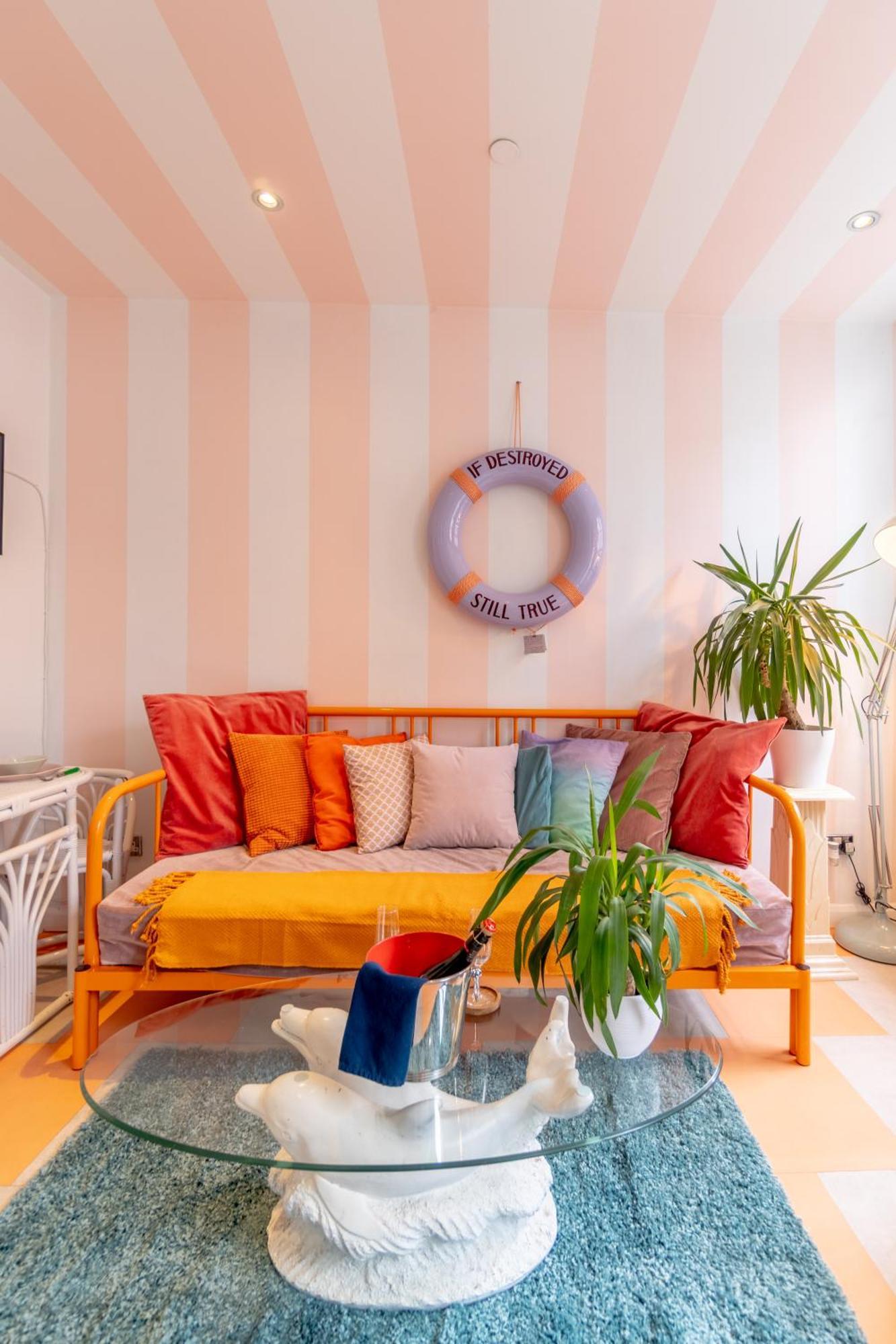 Apartment The Courtyard By